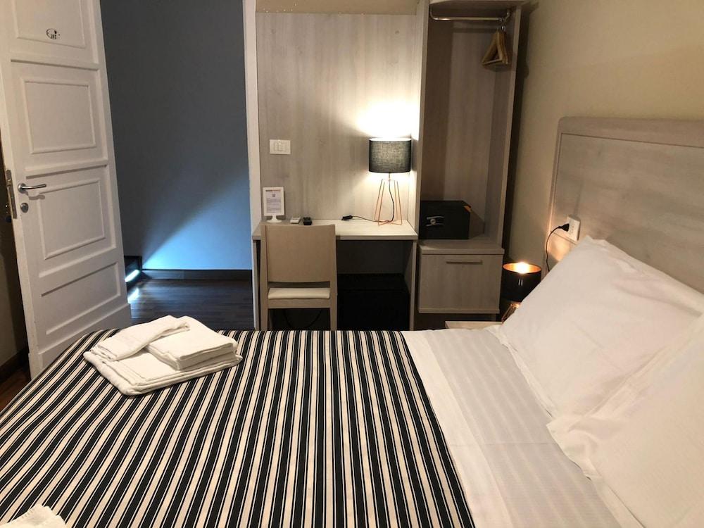 B&B Elios Rooms Catania Exterior photo